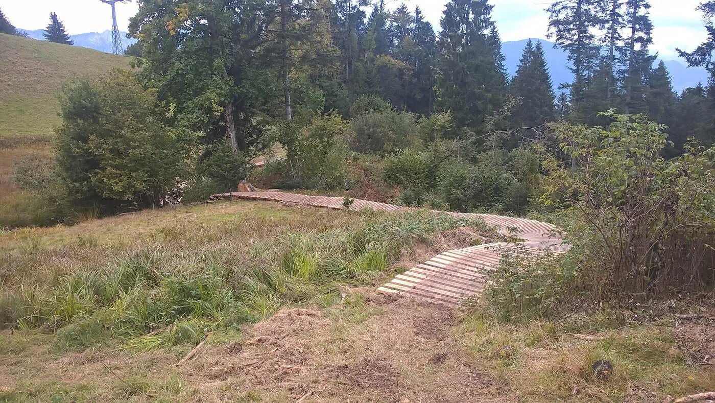 Singletrail-Kurve am Harschbichl